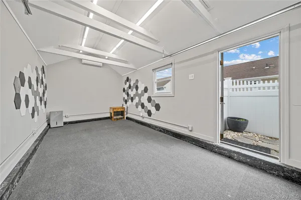 $859,000 | 261 North 6th Street, Bethpage, NY 11714
