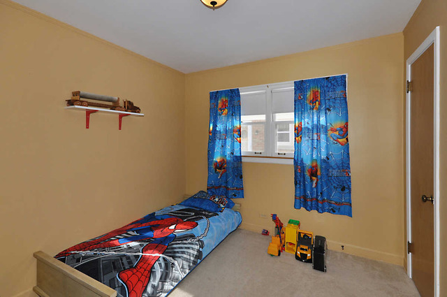 334 Stratford Road Des Plaines, IL 60016 - Photo 11 of 16