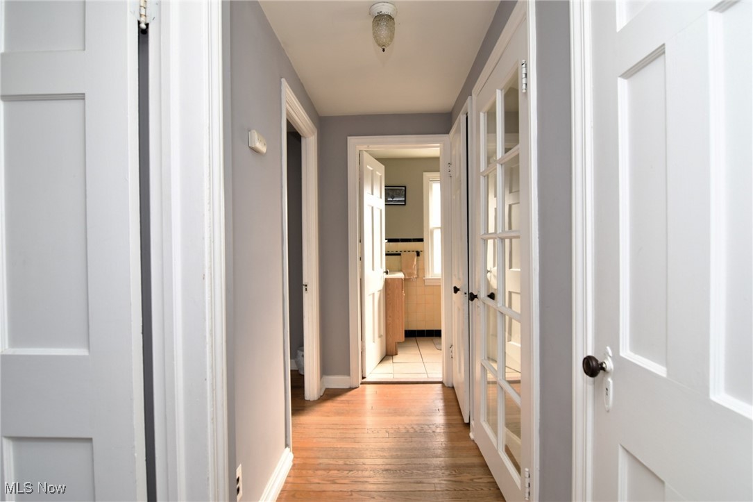 2323 Allison Road University Heights, OH 44118 - Photo 25 of 43 Hallway