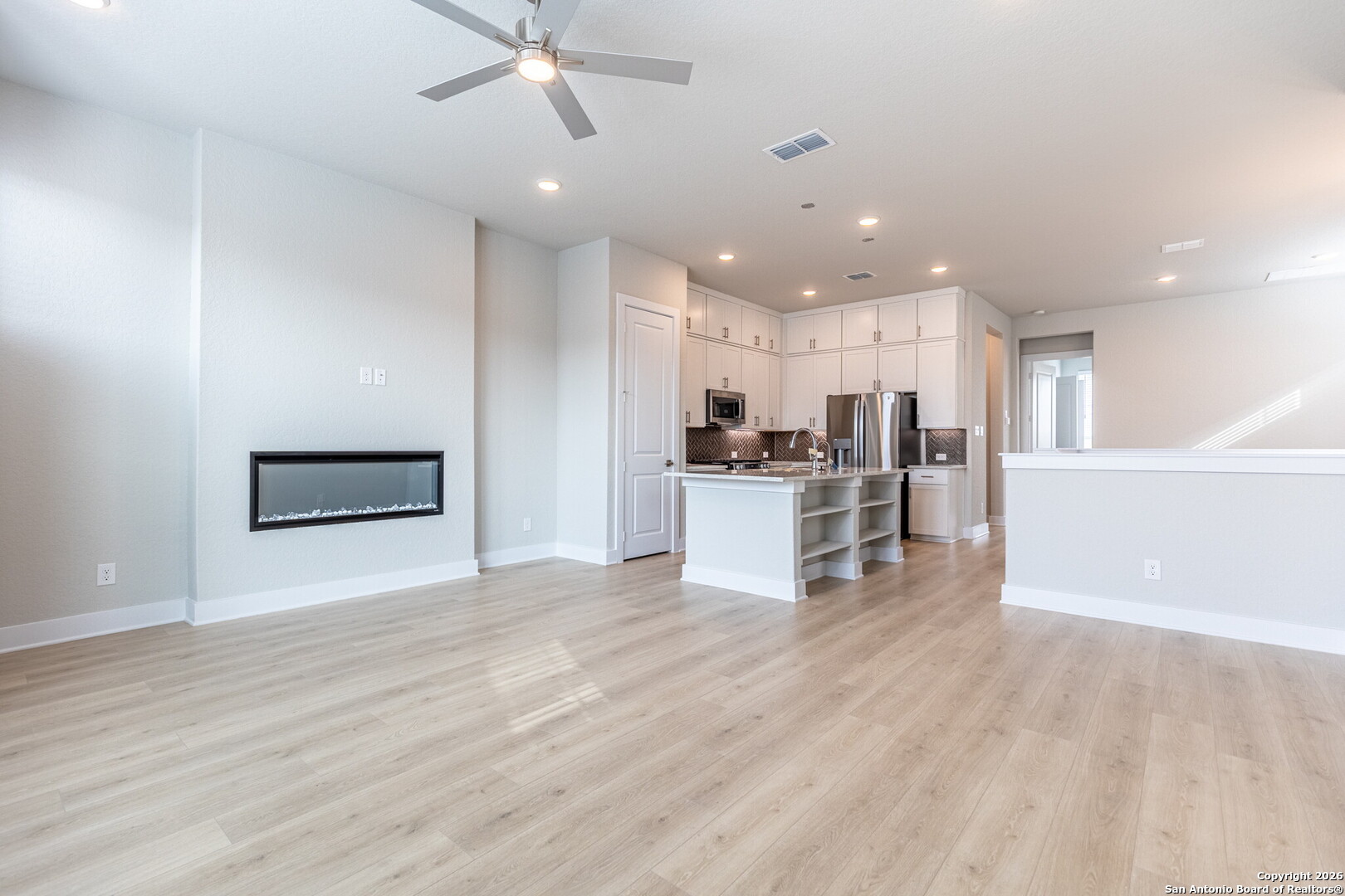 6464 Babcock Road, Unit 303 San Antonio, TX 78249 - Photo 12 of 39