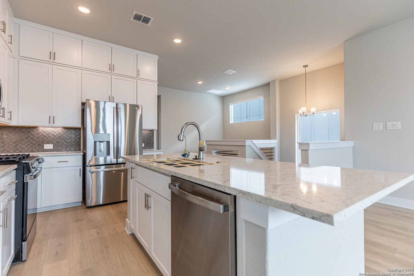 6464 Babcock Road, Unit 303 San Antonio, TX 78249 - Photo 8 of 39