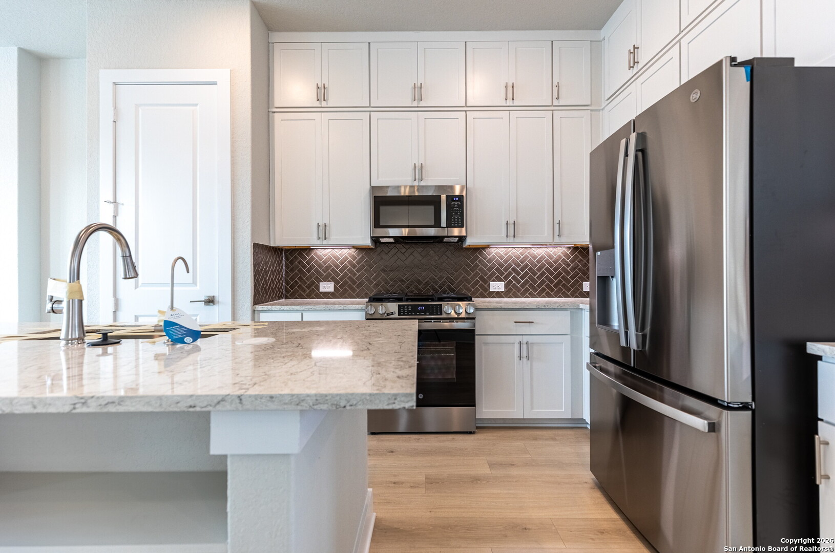 6464 Babcock Road, Unit 303 San Antonio, TX 78249 - Photo 10 of 39