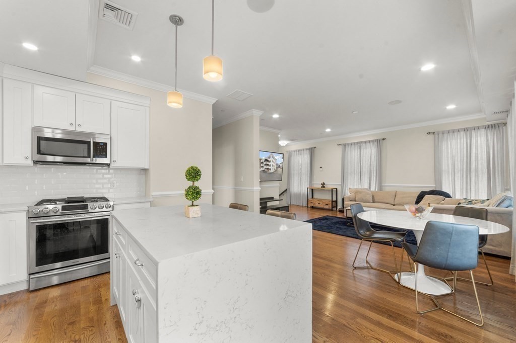 30 Iffley Road, Unit 4 Boston, MA 02130 - Photo 8 of 31