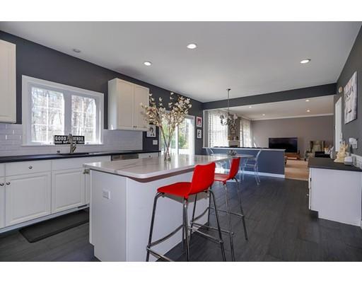 31 Glen Road Hopkinton, MA 01748 - Photo 4 of 25 Gallery Image 4