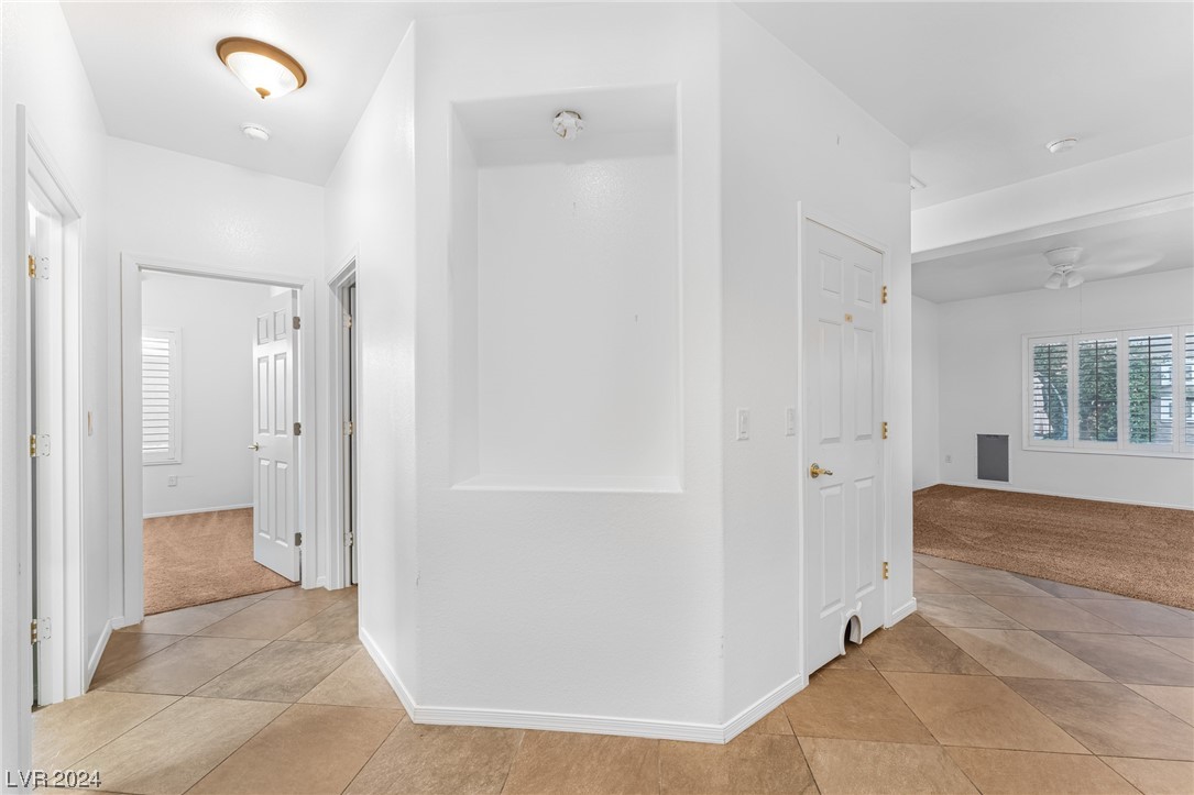 3039 Hickory Valley Road Henderson, NV 89052 - Photo 5 of 28 Gallery Image 5
