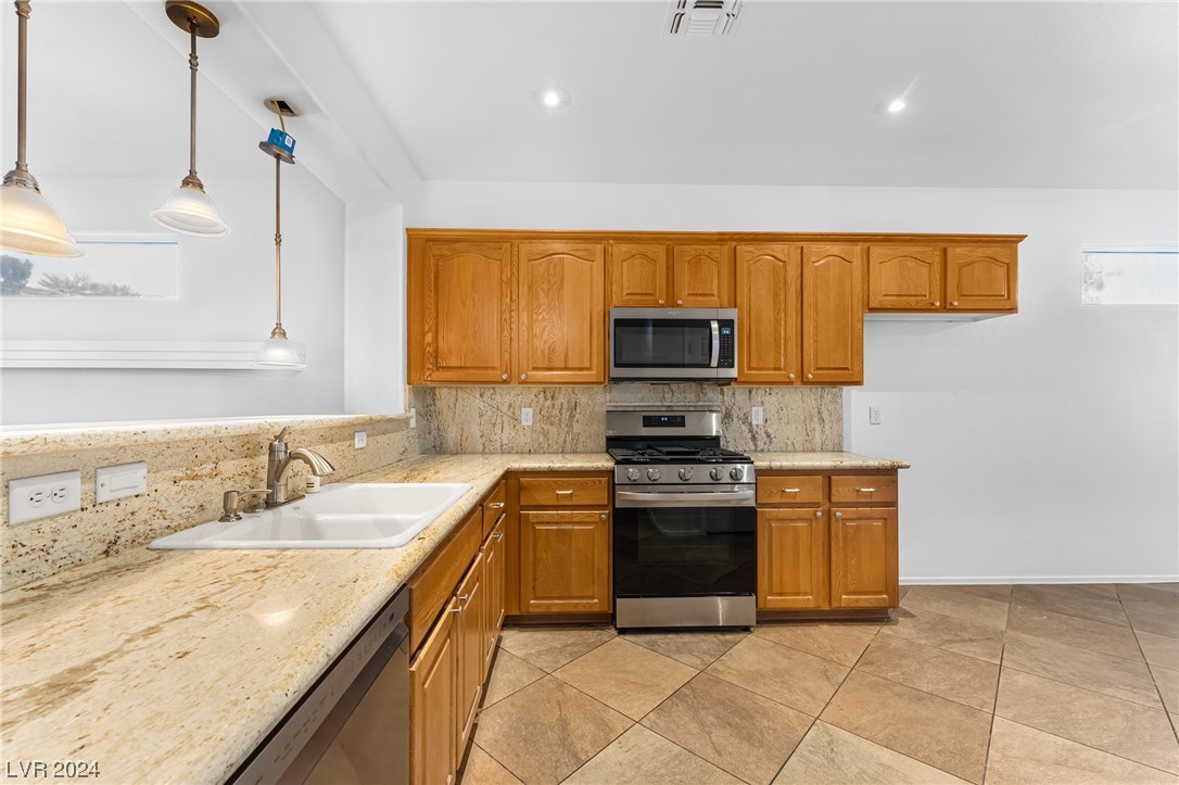 3039 Hickory Valley Road Henderson, NV 89052 - Photo 9 of 28 Gallery Image 9