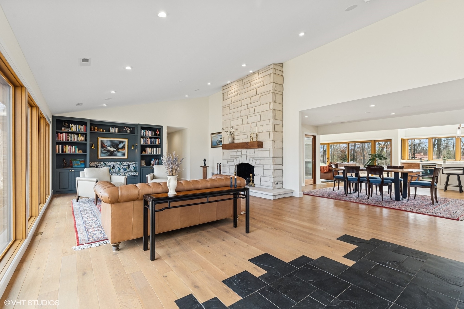 133 East County Line Road Barrington, IL 60010 - Photo 6 of 40