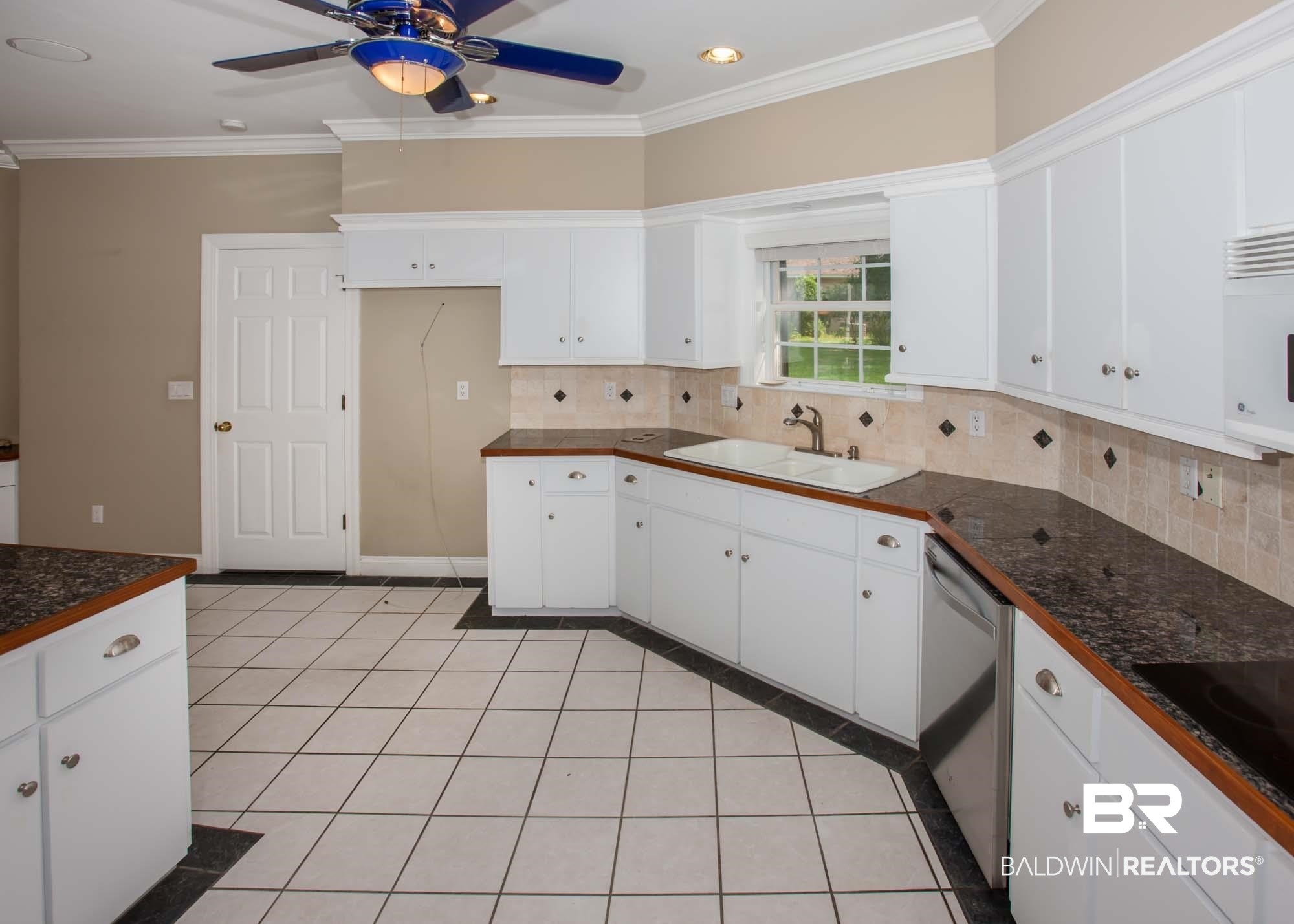 8311 Pinewood Drive Foley, AL 36535 - Photo 13 of 41