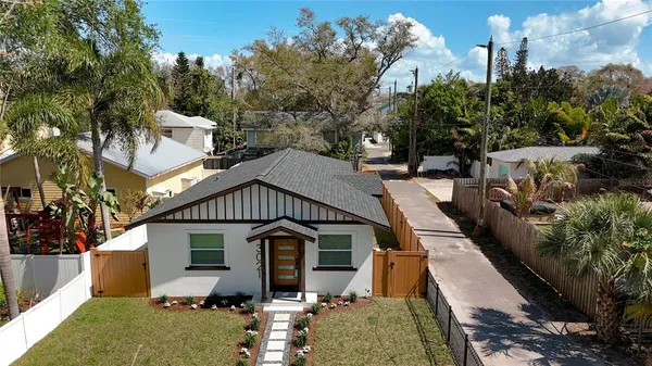 $795,000 | 3021 Granville Court North, St. Petersburg, FL 33704