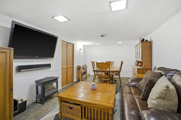 $345,000 | 201 West Streamwood Boulevard, Streamwood, IL 60107