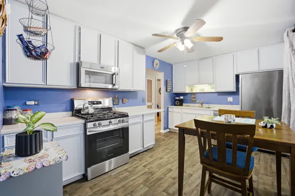 $345,000 | 201 West Streamwood Boulevard, Streamwood, IL 60107