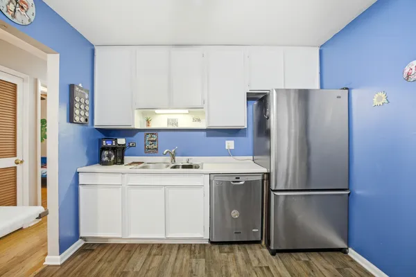 $345,000 | 201 West Streamwood Boulevard, Streamwood, IL 60107