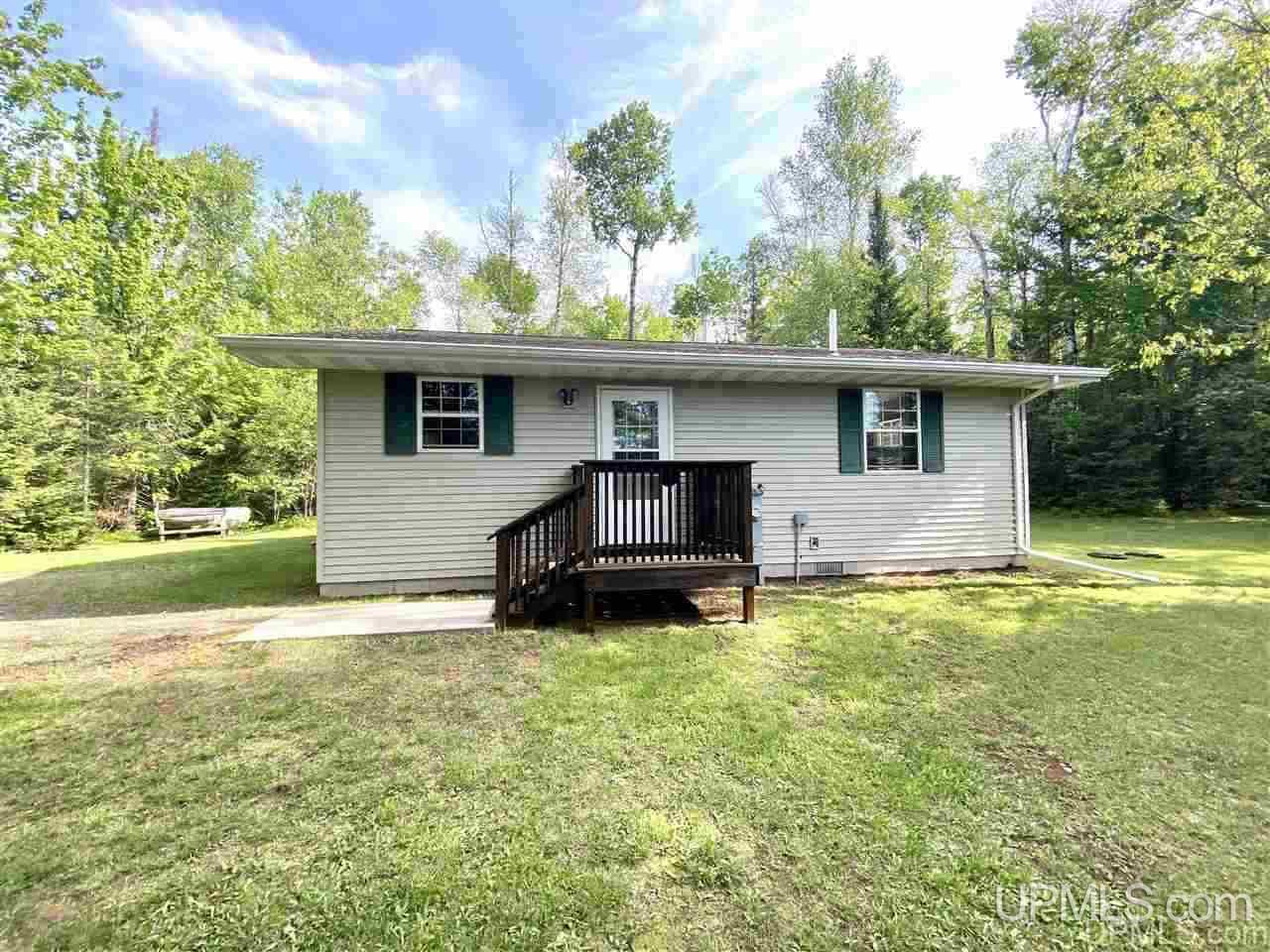 2326 Cliff's Road Niagara, WI 54151 - Photo 2 of 27