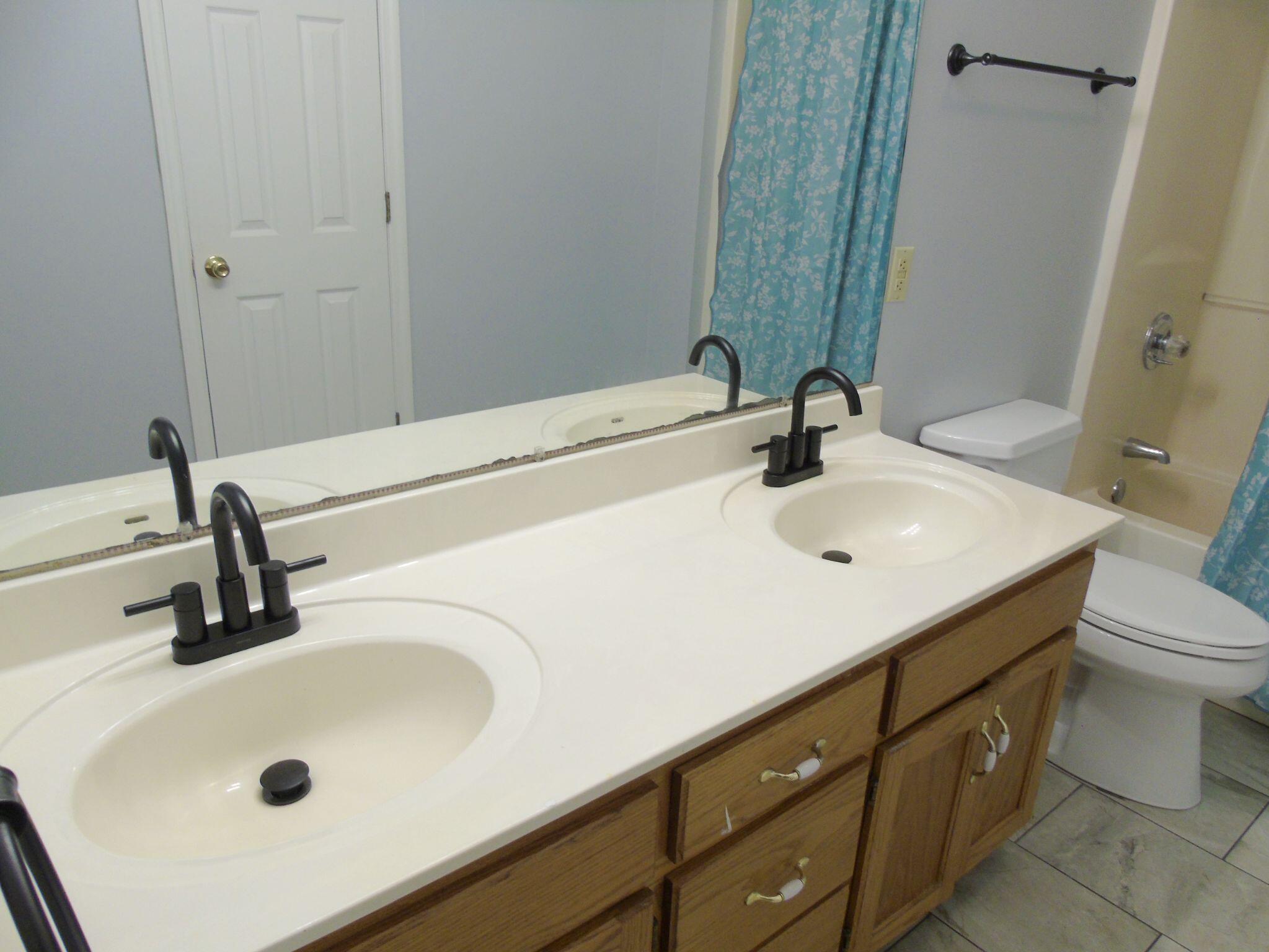 155 Spring Valley Lane Ringgold, GA 30736 - Photo 25 of 32 New hall bath faucets