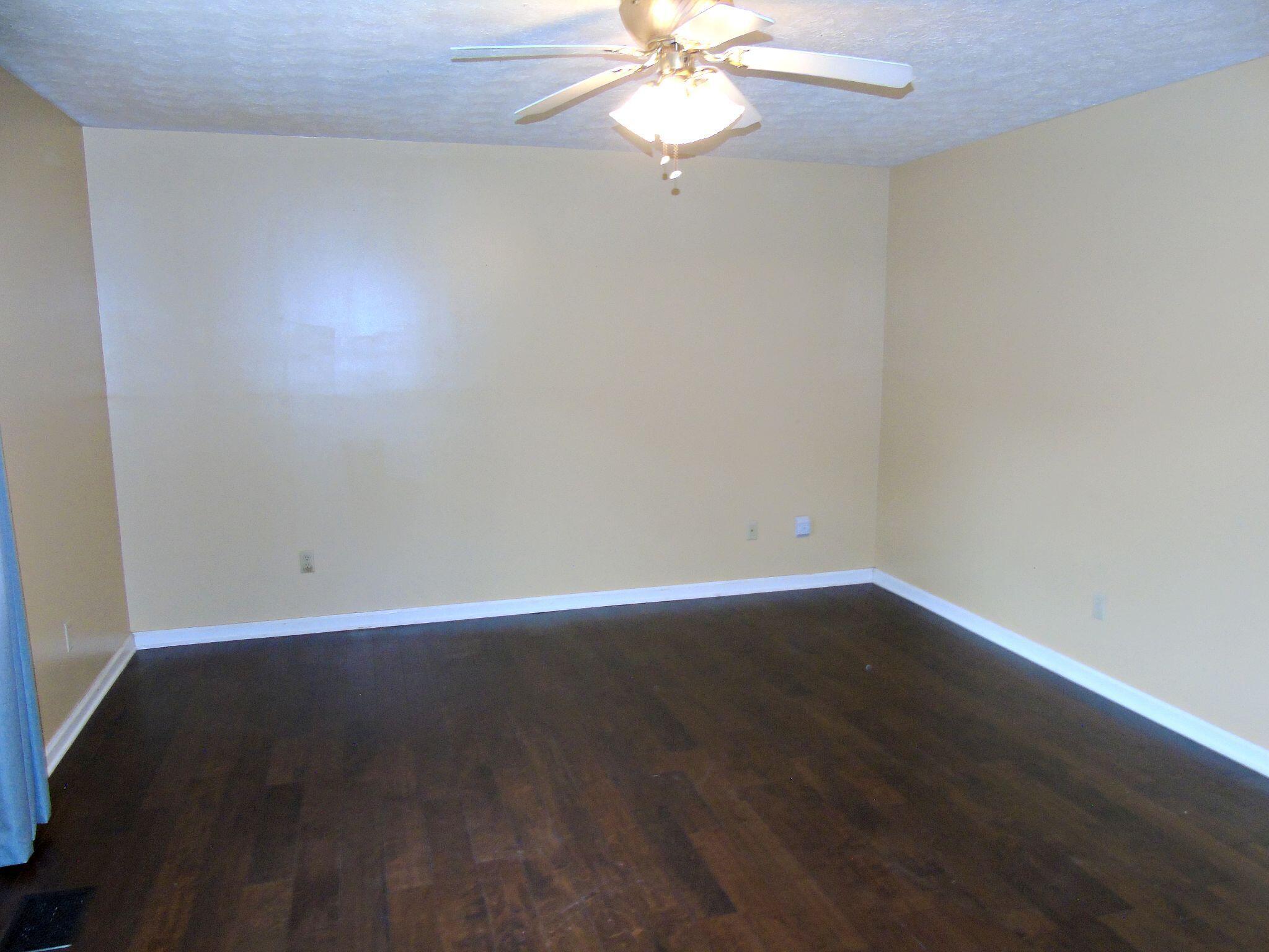 155 Spring Valley Lane Ringgold, GA 30736 - Photo 8 of 32 Main bedroom