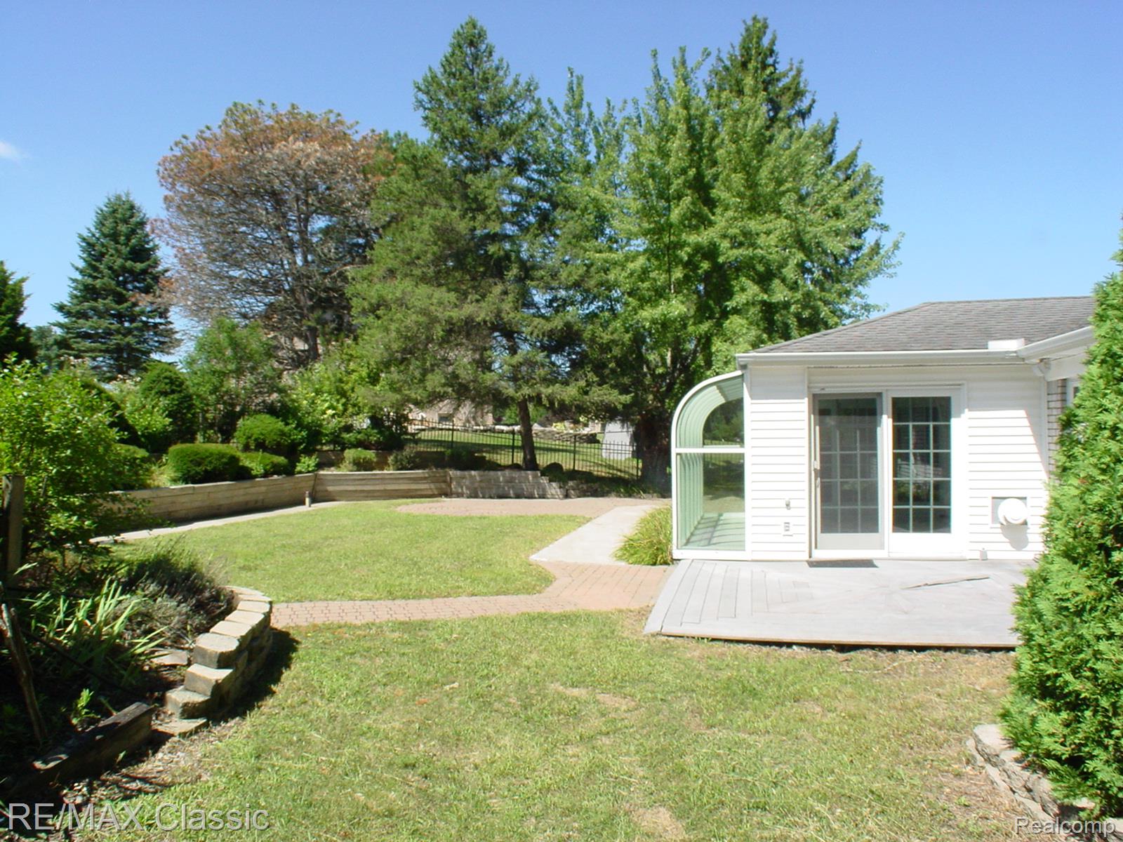 47605 Powell Road Plymouth, MI 48170 - Photo 5 of 25 DSC02454.JPG