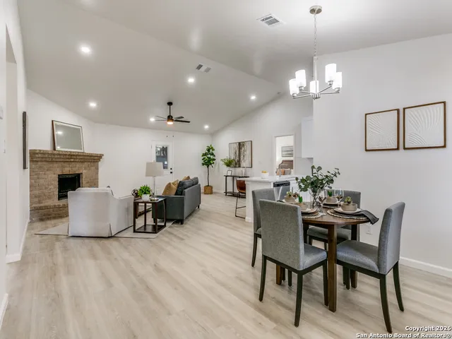 $289,000 | 13910 Crested Creek, San Antonio, TX 78217