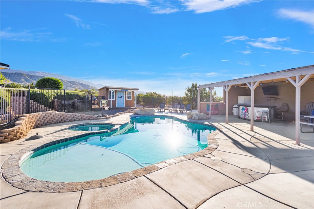 1030 Elsinore Road Pinon Hills, CA 92372 - Photo 23 of 75