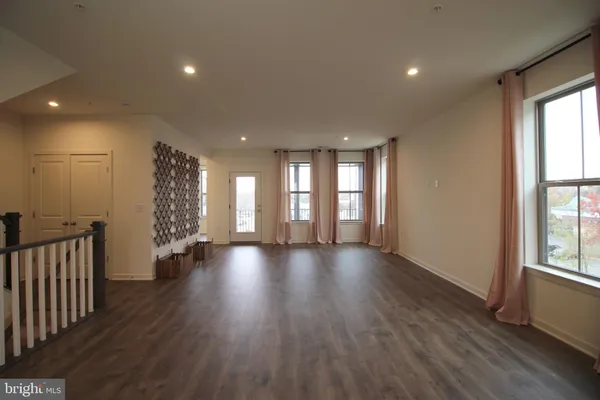 $635,000 | 45942 Raven Terrace, Sterling, VA 20165