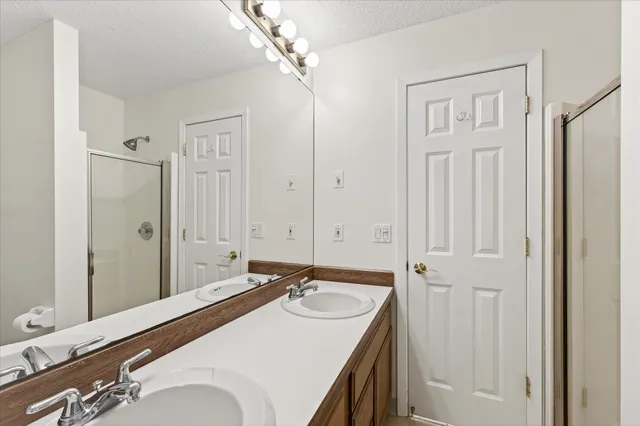 $197,900 | 3551 Blue Jay Way, Unit 201, Eagan, MN 55123