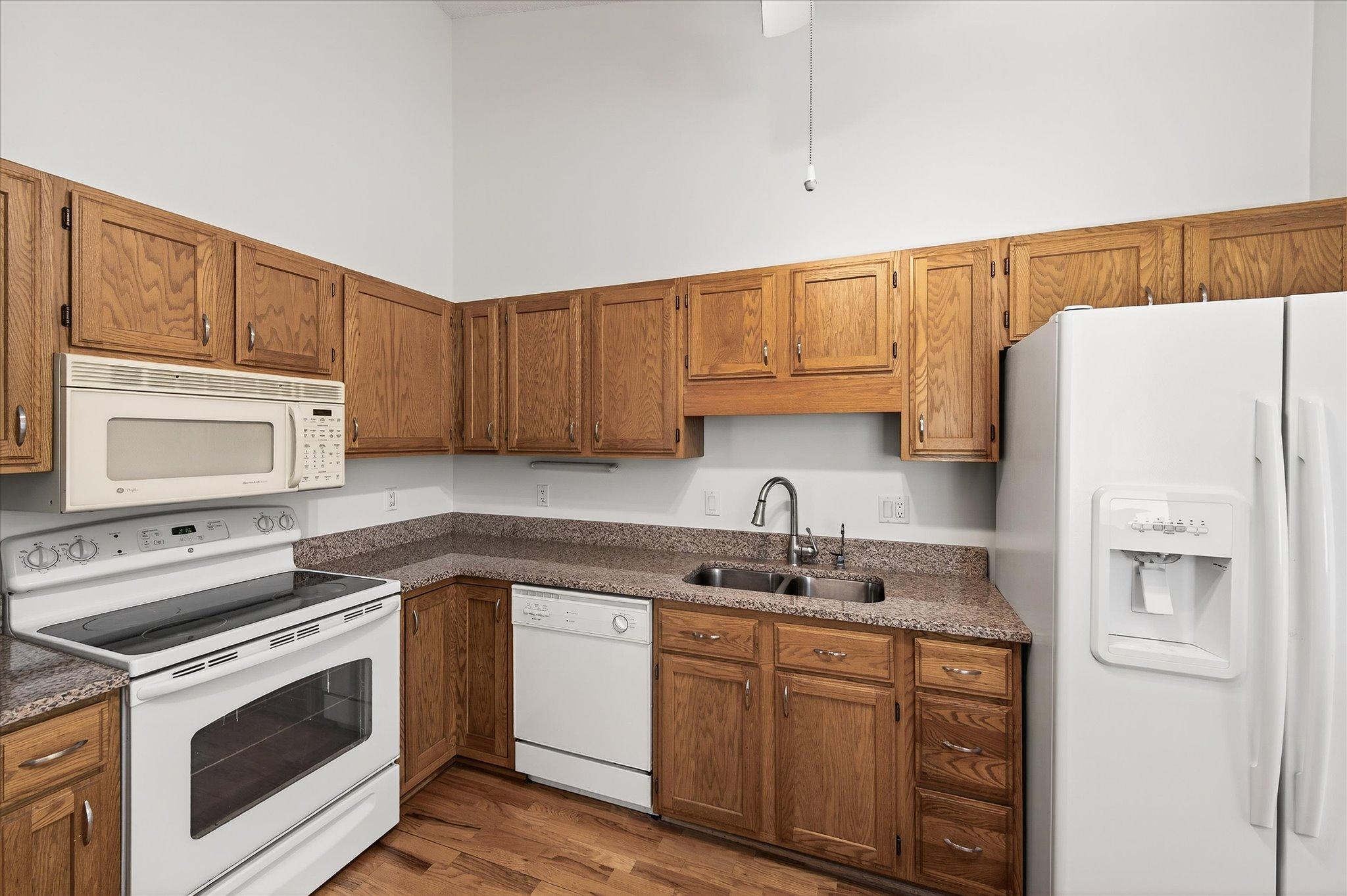 3551 Blue Jay Way, Unit 201 Eagan, MN 55123 - Photo 21 of 38