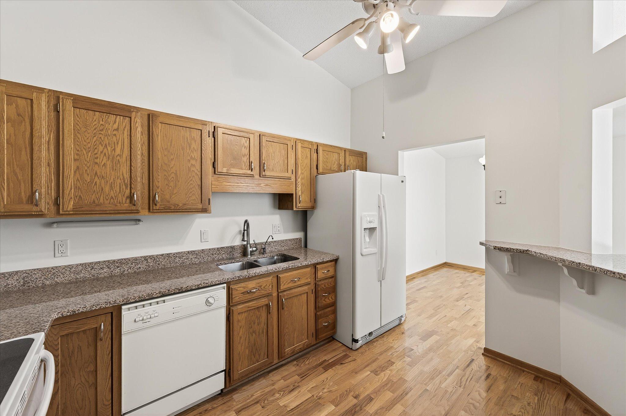 3551 Blue Jay Way, Unit 201 Eagan, MN 55123 - Photo 24 of 38