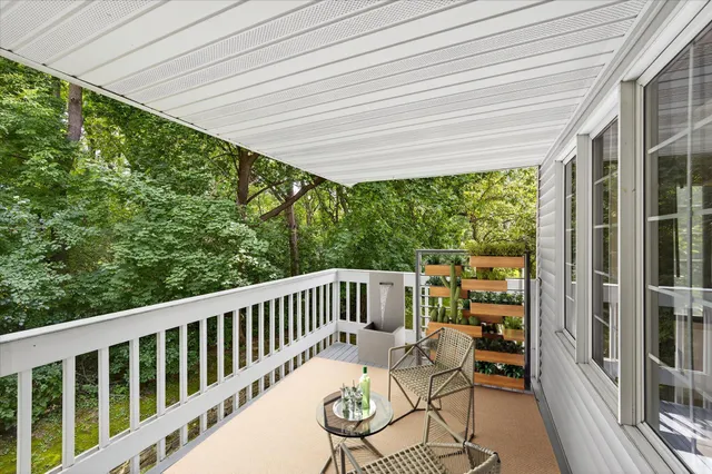 $197,900 | 3551 Blue Jay Way, Unit 201, Eagan, MN 55123