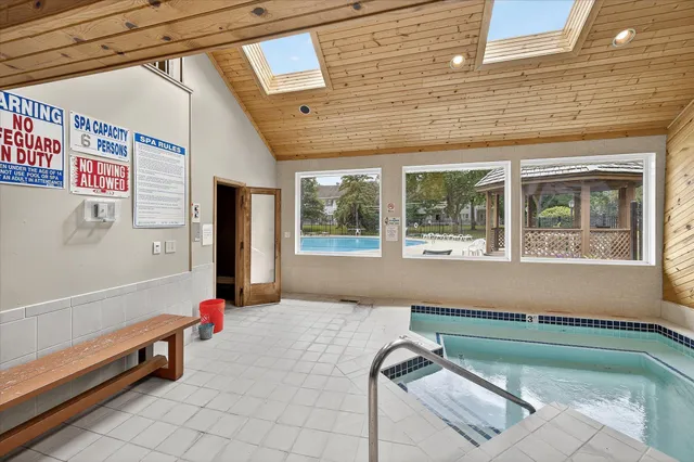 $197,900 | 3551 Blue Jay Way, Unit 201, Eagan, MN 55123