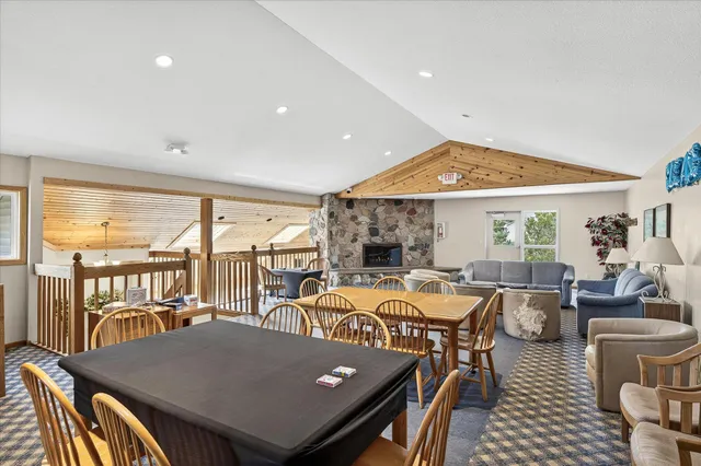 $197,900 | 3551 Blue Jay Way, Unit 201, Eagan, MN 55123