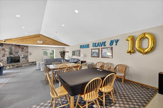 $197,900 | 3551 Blue Jay Way, Unit 201, Eagan, MN 55123