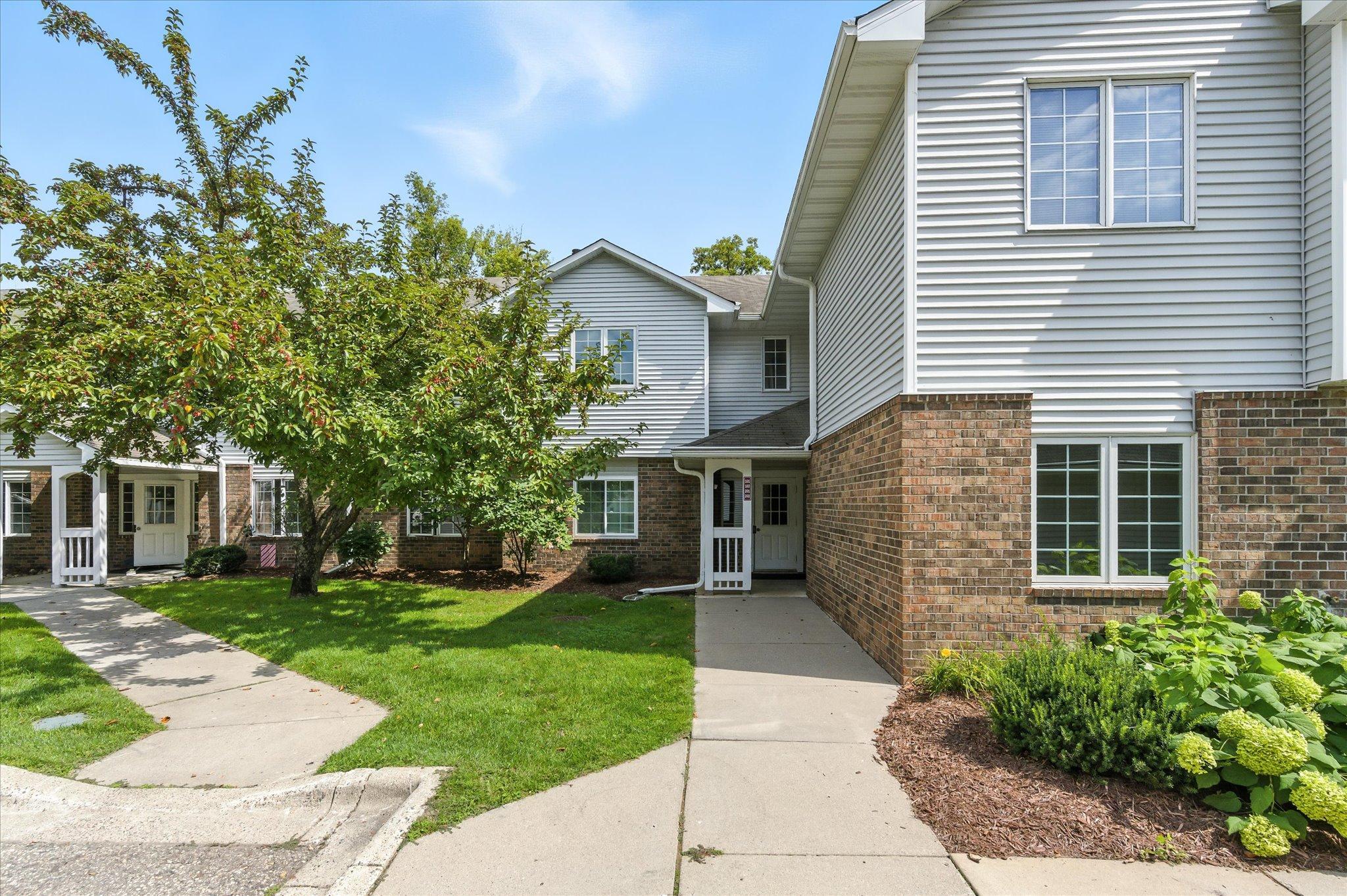 3551 Blue Jay Way, Unit 201 Eagan, MN 55123 - Photo 4 of 38