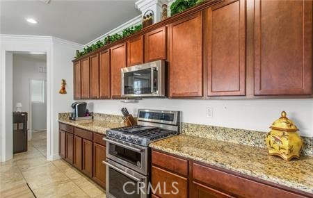 1121 Regala Street Perris, CA 92571 - Photo 7 of 21 Lots of counter space