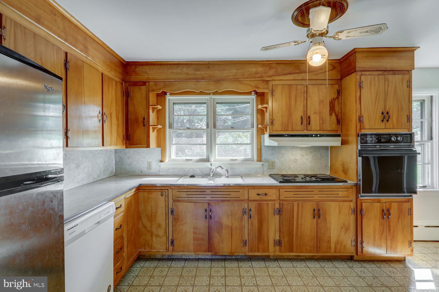 1010 Bluegrass Road Lancaster, PA 17601 - Photo 14 of 29 Gallery Image 14