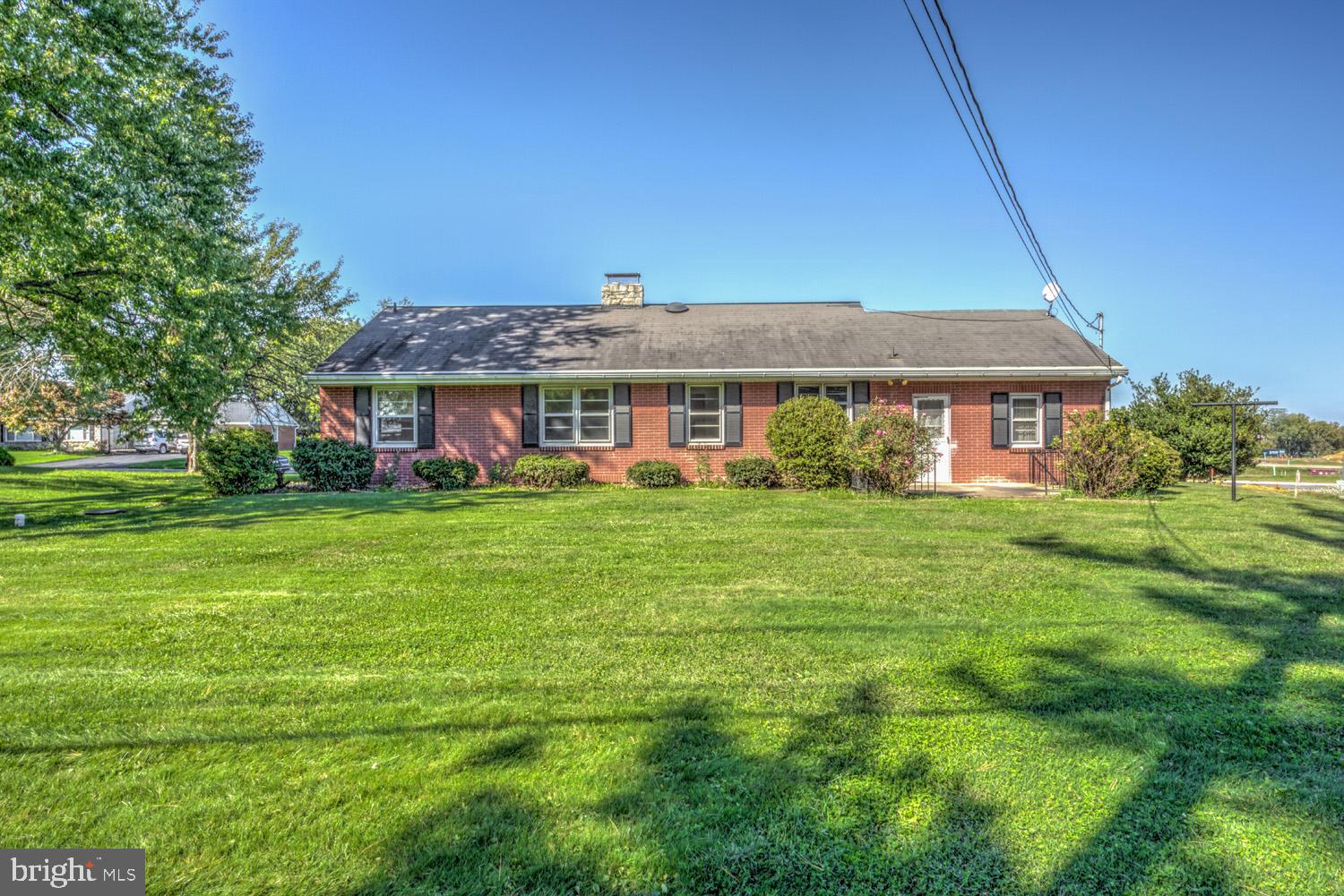 1010 Bluegrass Road Lancaster, PA 17601 - Photo 2 of 29 Gallery Image 2