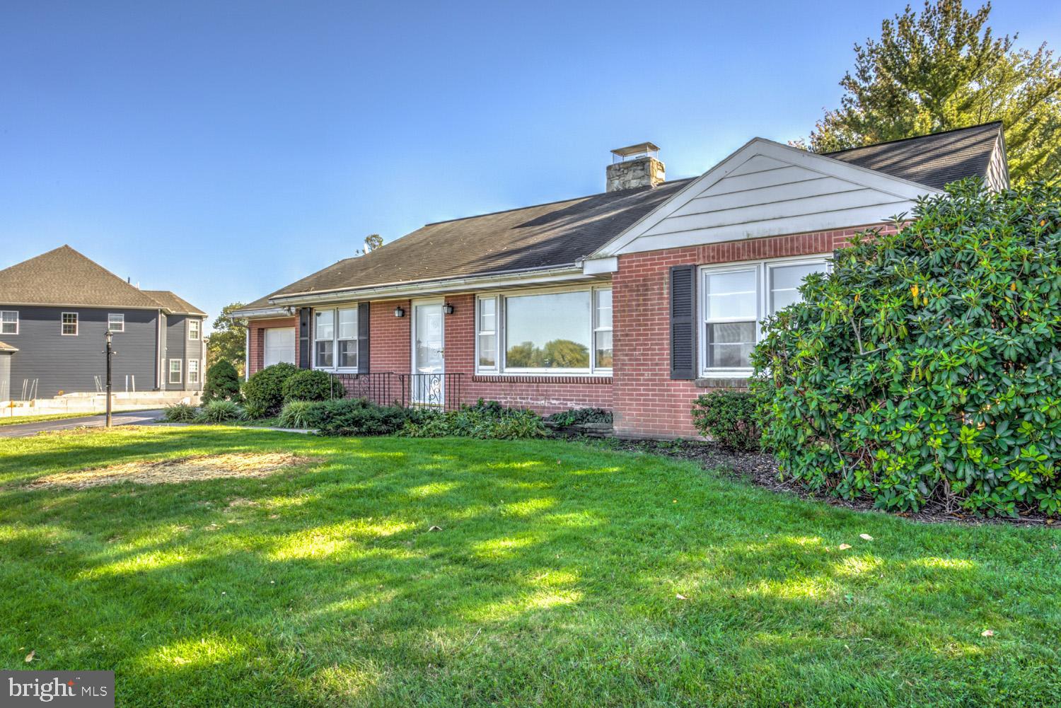 1010 Bluegrass Road Lancaster, PA 17601 - Photo 6 of 29 Gallery Image 6