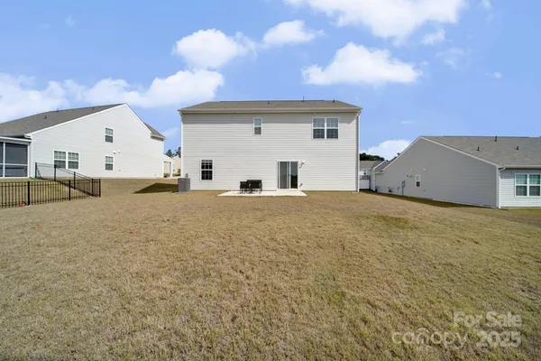 $374,000 | 657 Mile Crk Road, Edgemoor, SC 29712