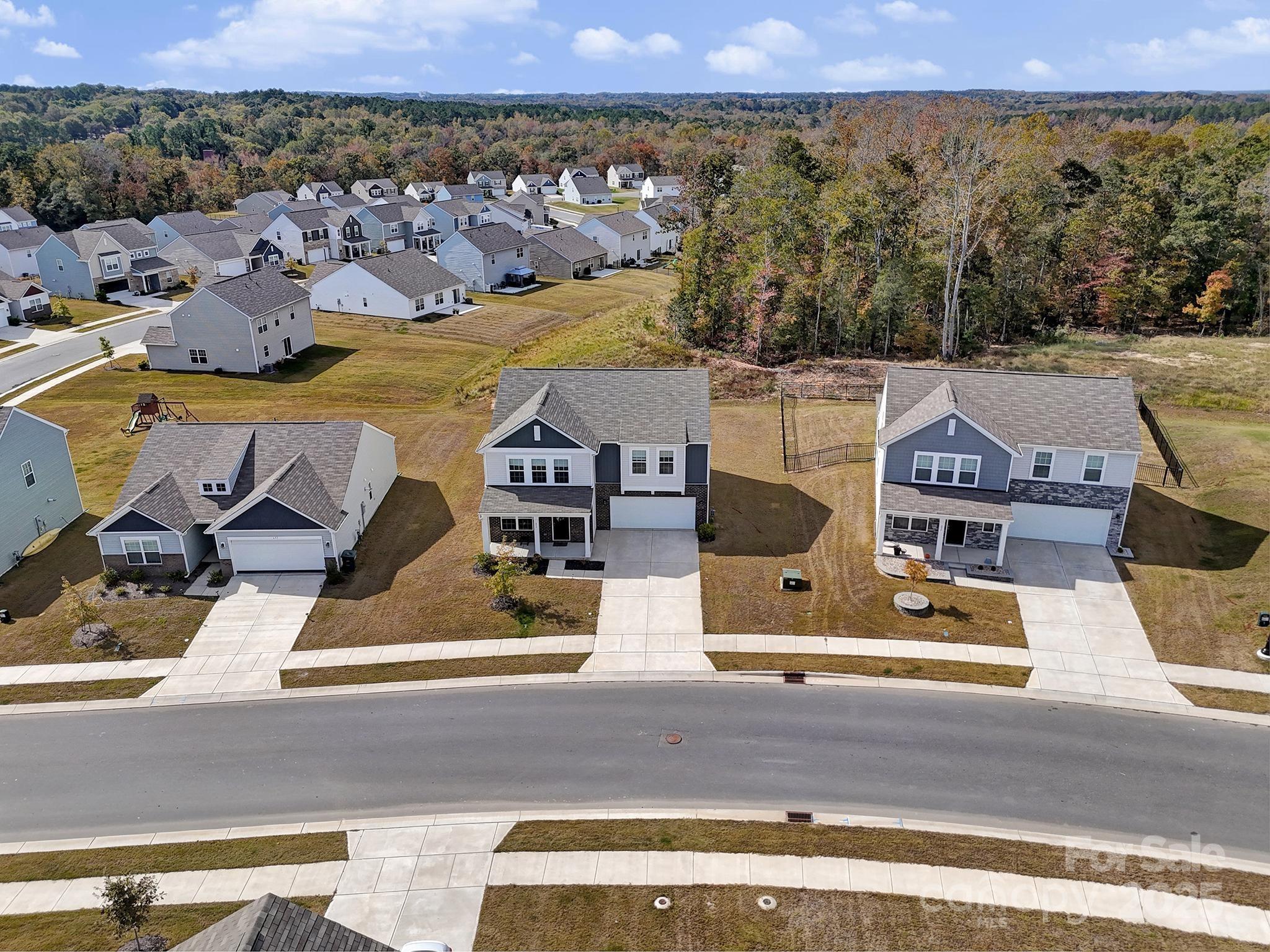 657 Mile Crk Road Edgemoor, SC 29712 - Photo 5 of 41