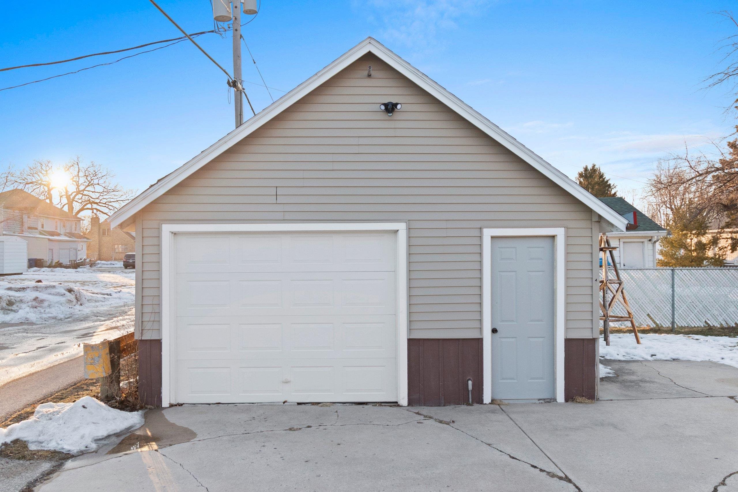 1419 Fox Street Oshkosh, WI 54902 - Photo 36 of 44