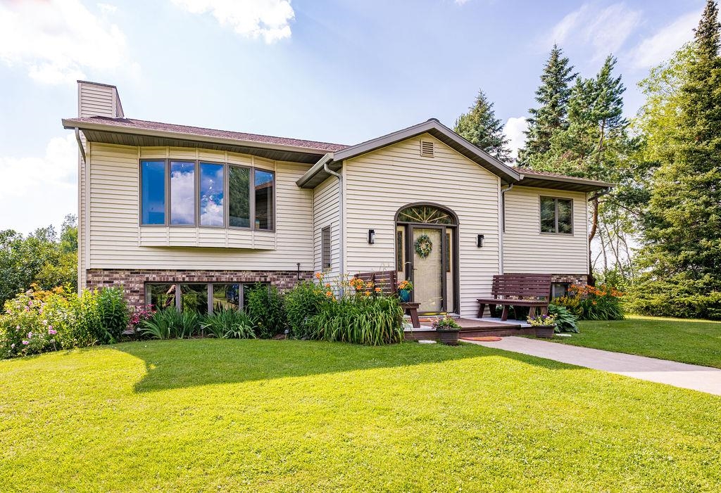 61 Maki Road Esko, MN 55733 - Photo 1 of 48