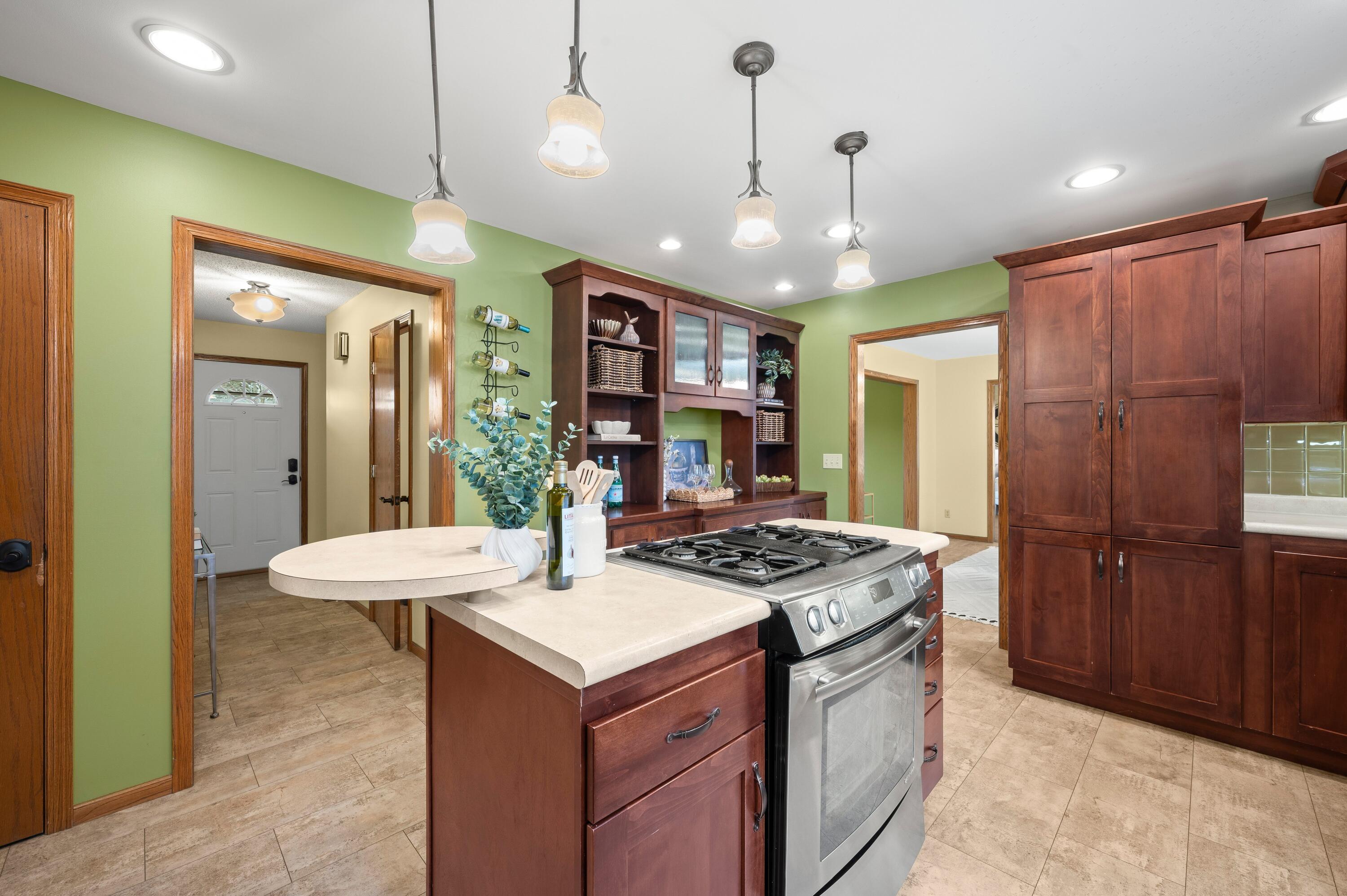 765 Oakridge Road St. Joseph, MI 49085 - Photo 11 of 50 11DSC_4148