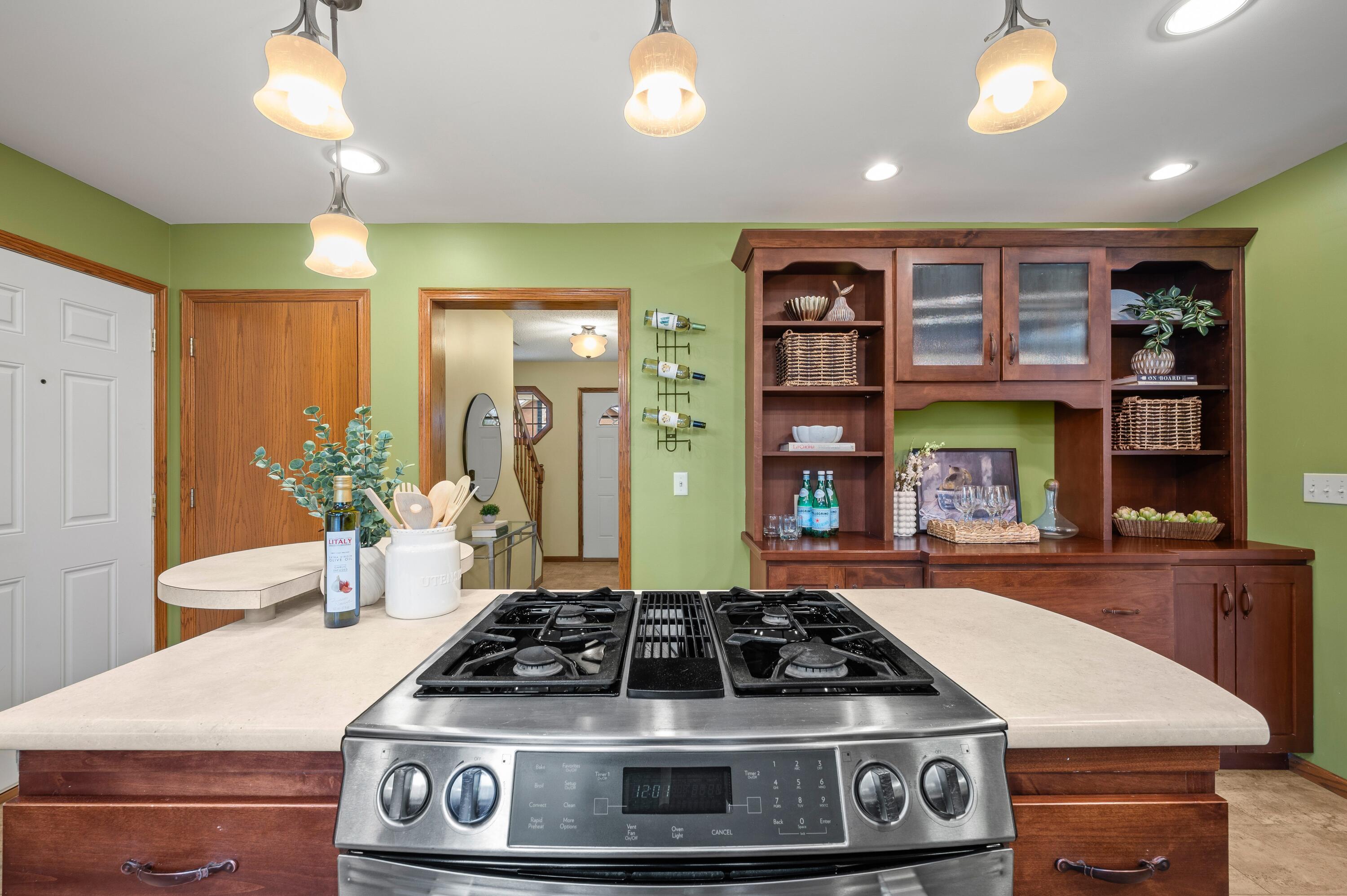 765 Oakridge Road St. Joseph, MI 49085 - Photo 12 of 50 12DSC_4154