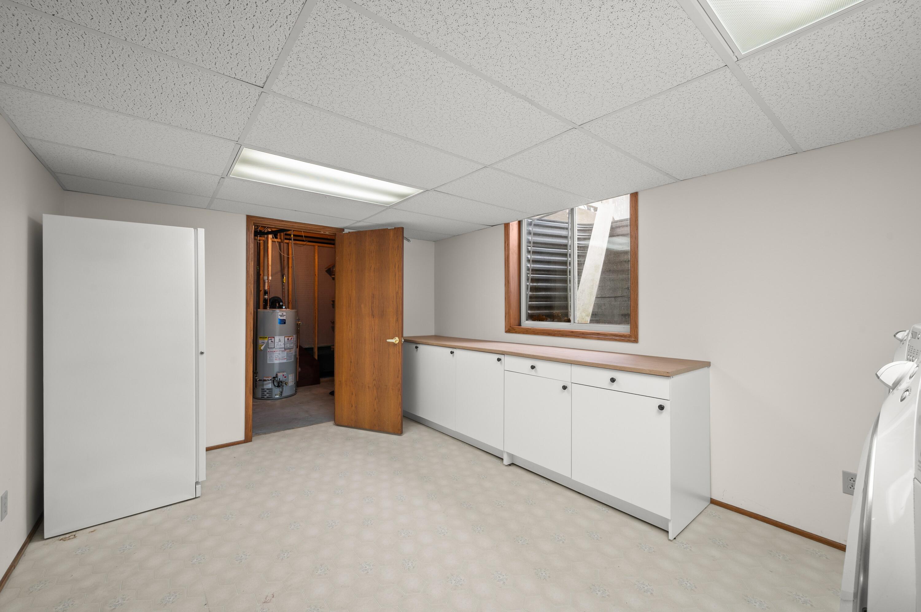 765 Oakridge Road St. Joseph, MI 49085 - Photo 37 of 50 39DSC_4304