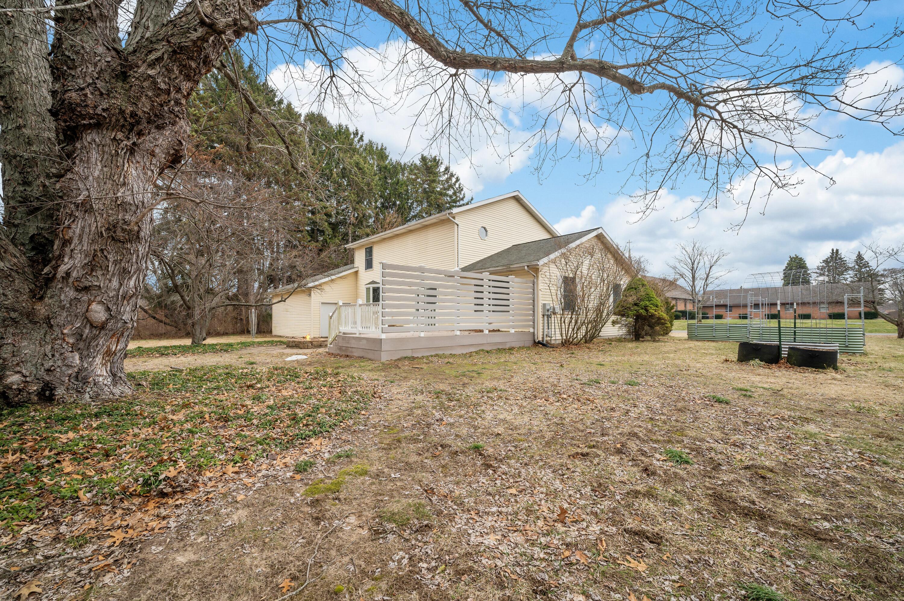 765 Oakridge Road St. Joseph, MI 49085 - Photo 40 of 50 42DSC_4413