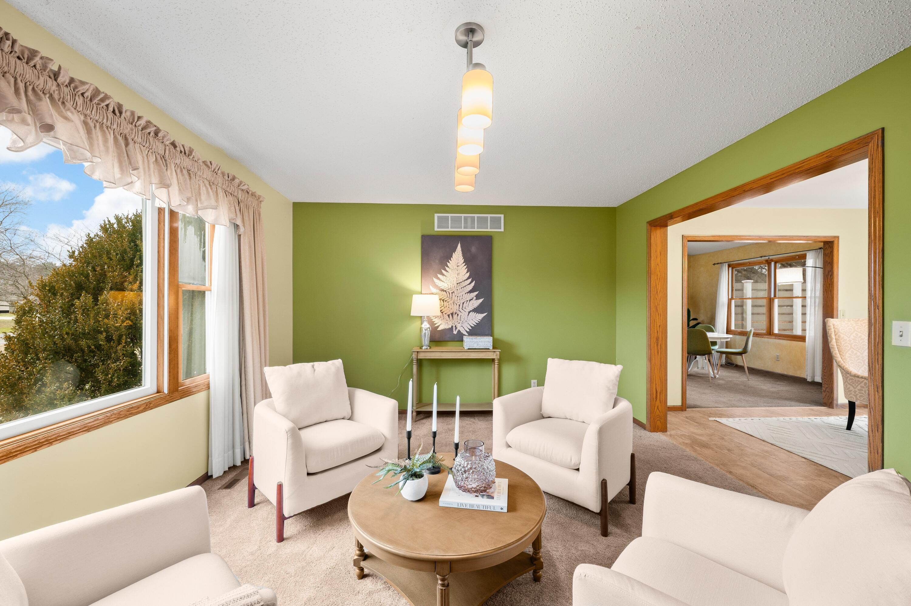 765 Oakridge Road St. Joseph, MI 49085 - Photo 5 of 50 05DSC_4127