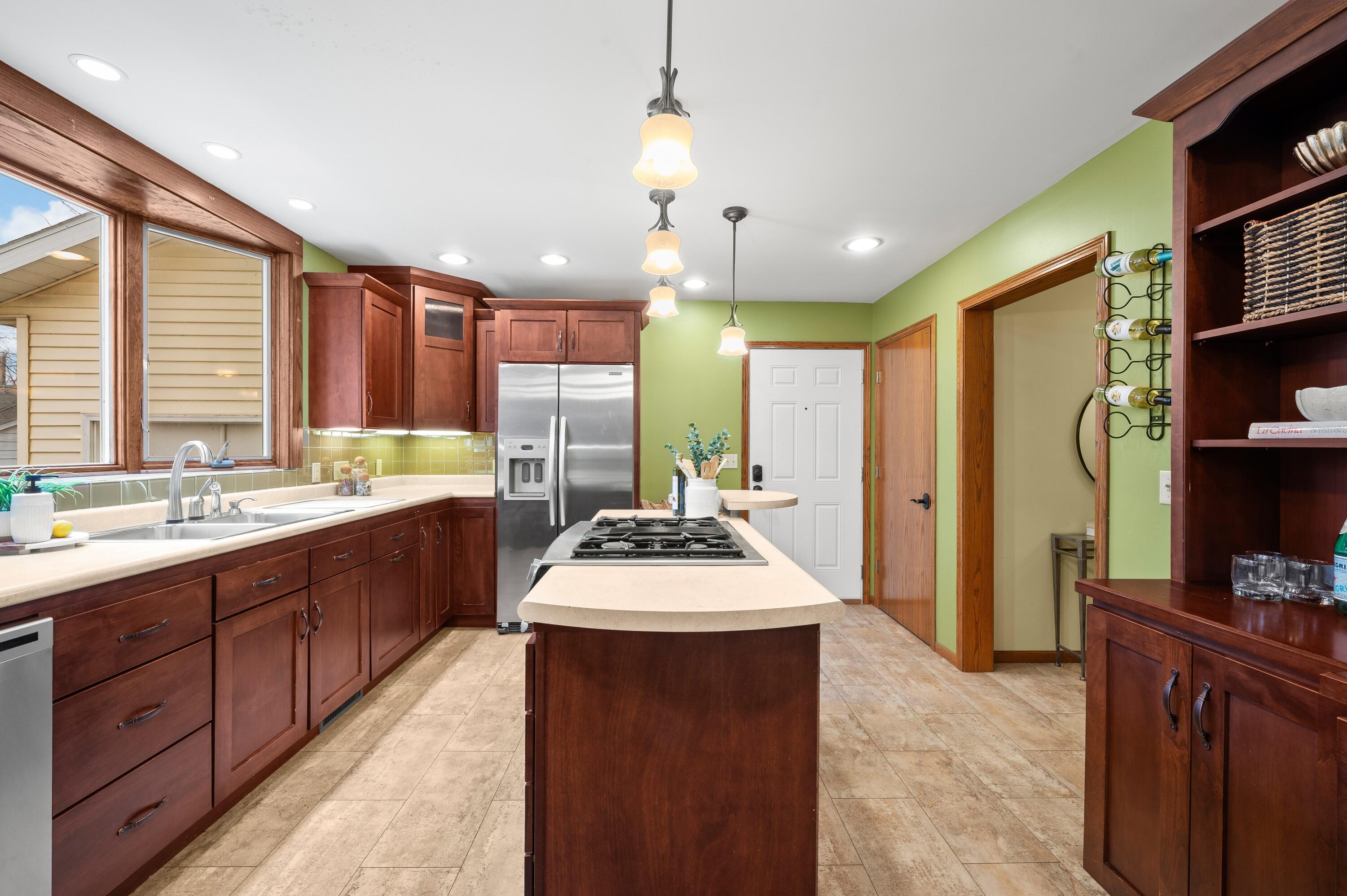 765 Oakridge Road St. Joseph, MI 49085 - Photo 9 of 50 09DSC_4136