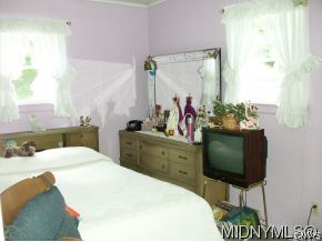 9057 Thomas Road Lee Center, NY 13363 - Photo 6 of 7 Gallery Image 6