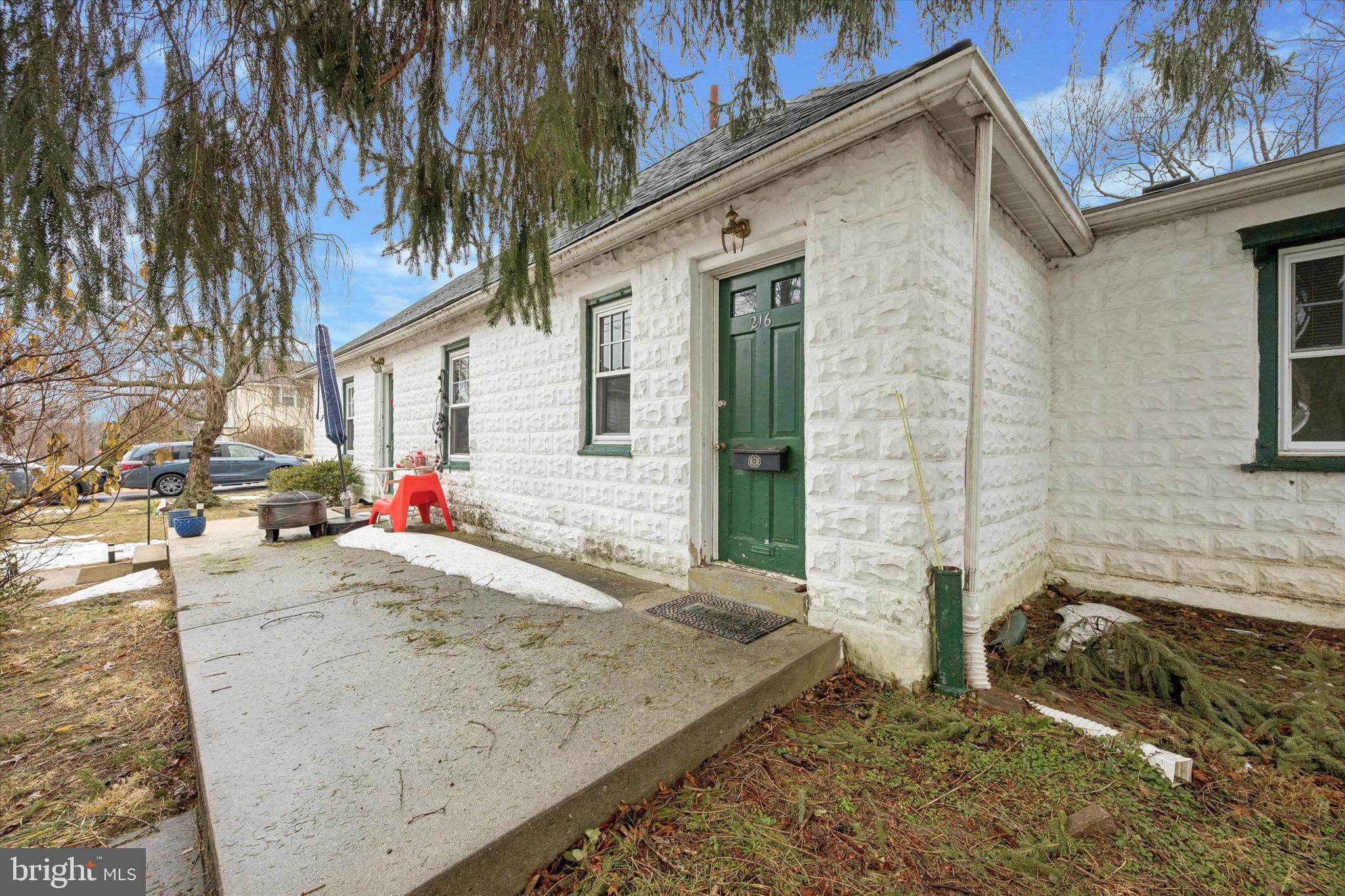 214-216 Beech Road Wallingford, PA 19086 - Photo 2 of 25