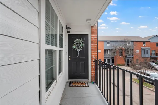 $289,900 | 600 Bagby Avenue, Unit 7E, Waco, TX 76706