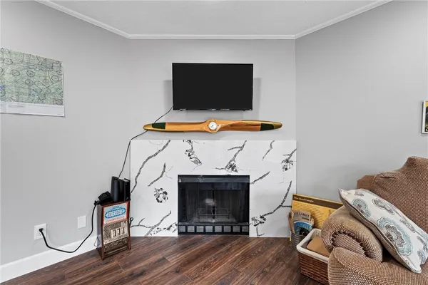 $289,900 | 600 Bagby Avenue, Unit 7E, Waco, TX 76706