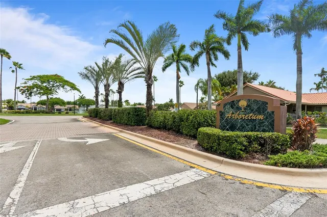 $739,000 | 12626 Southwest 9th Place, Davie, FL 33325